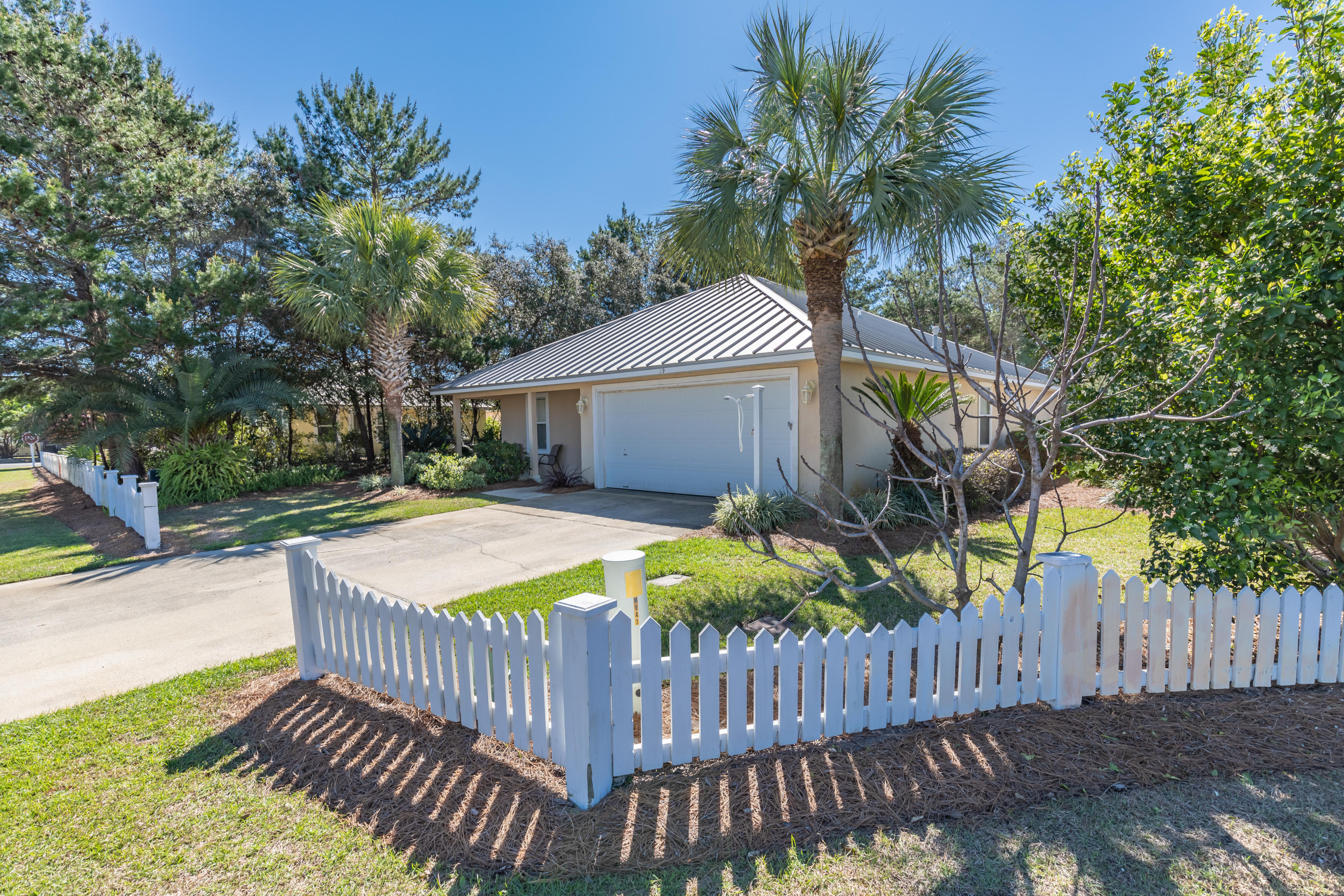 MARAVILLA COTTAGES - Residential