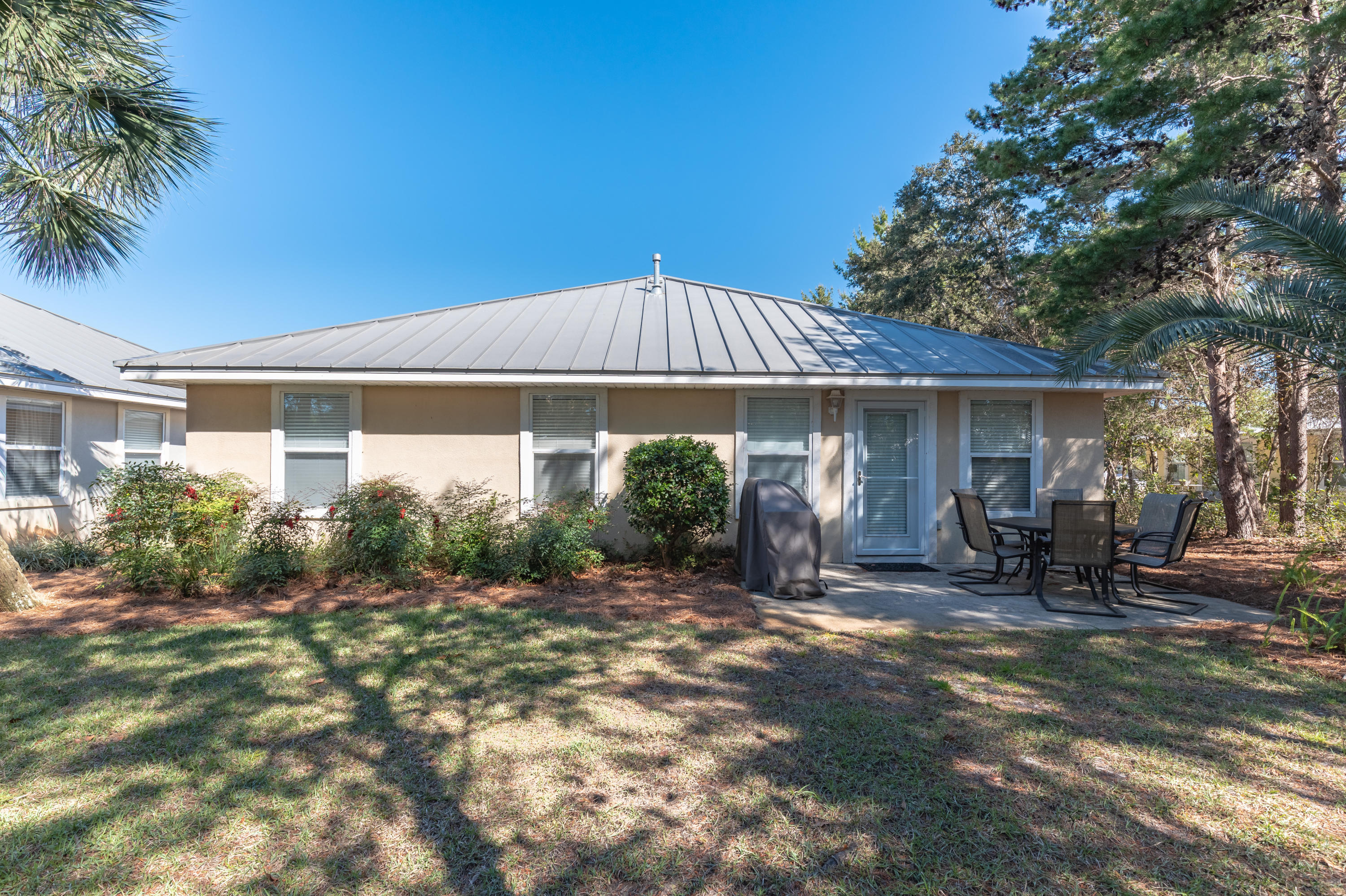 MARAVILLA COTTAGES - Residential