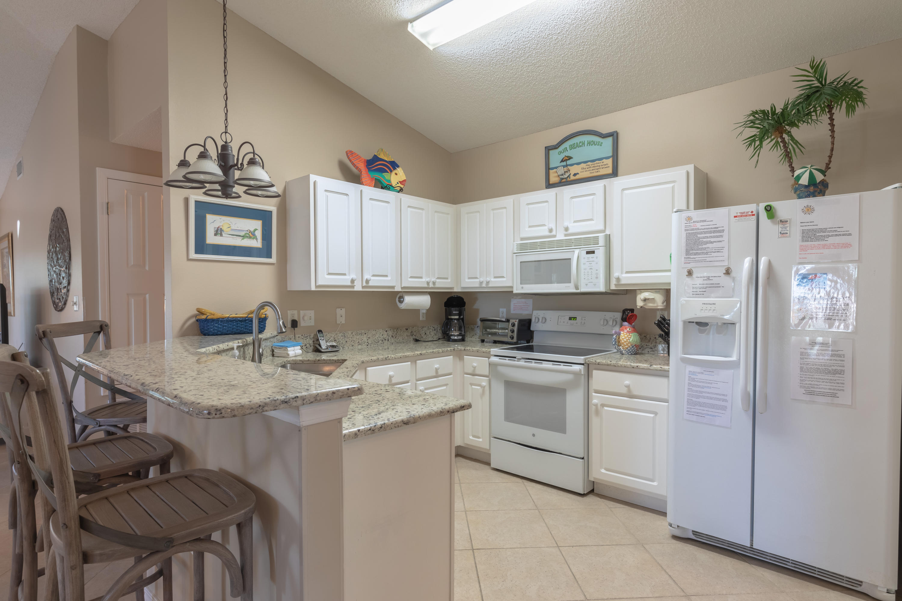 MARAVILLA COTTAGES - Residential