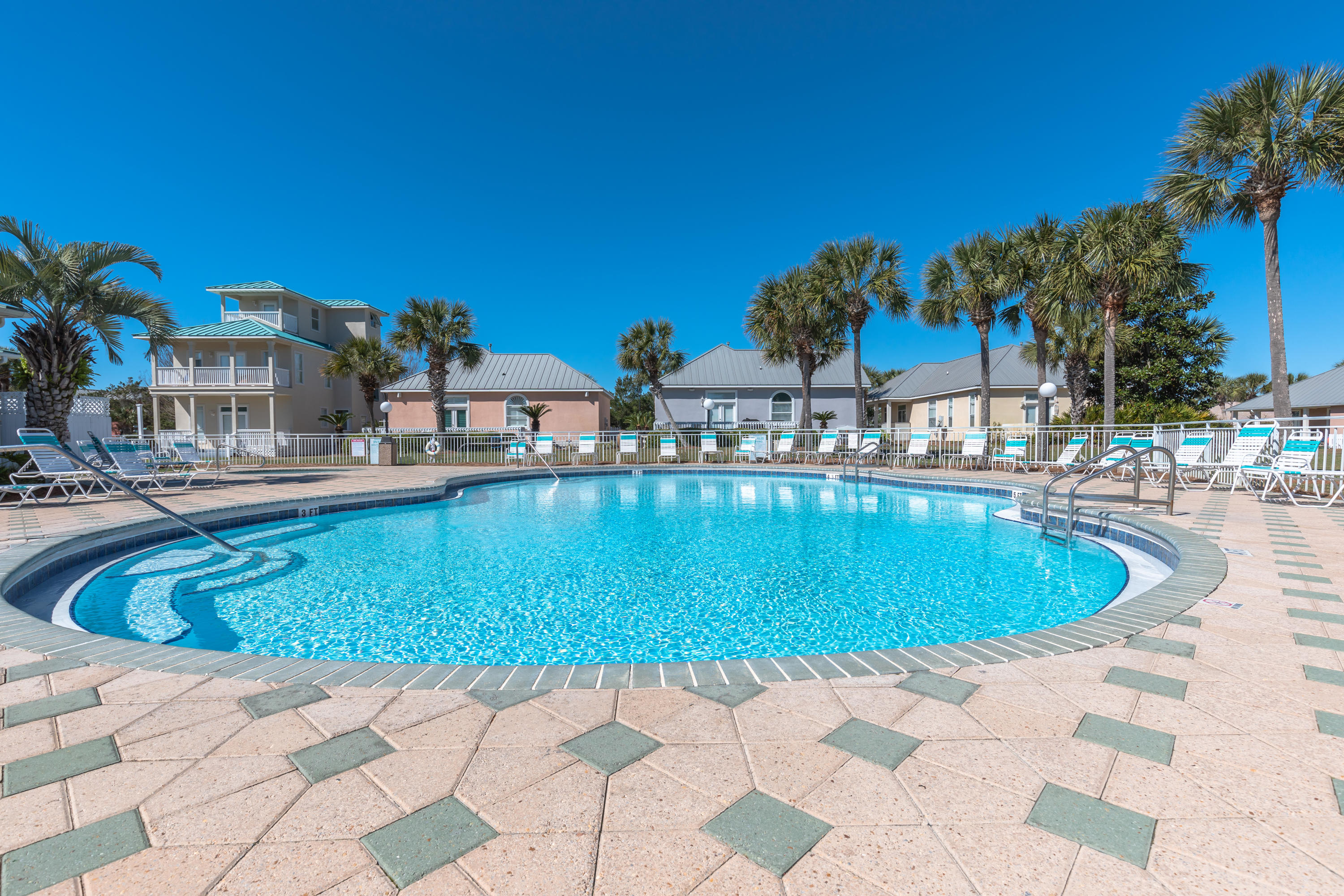 MARAVILLA COTTAGES - Residential