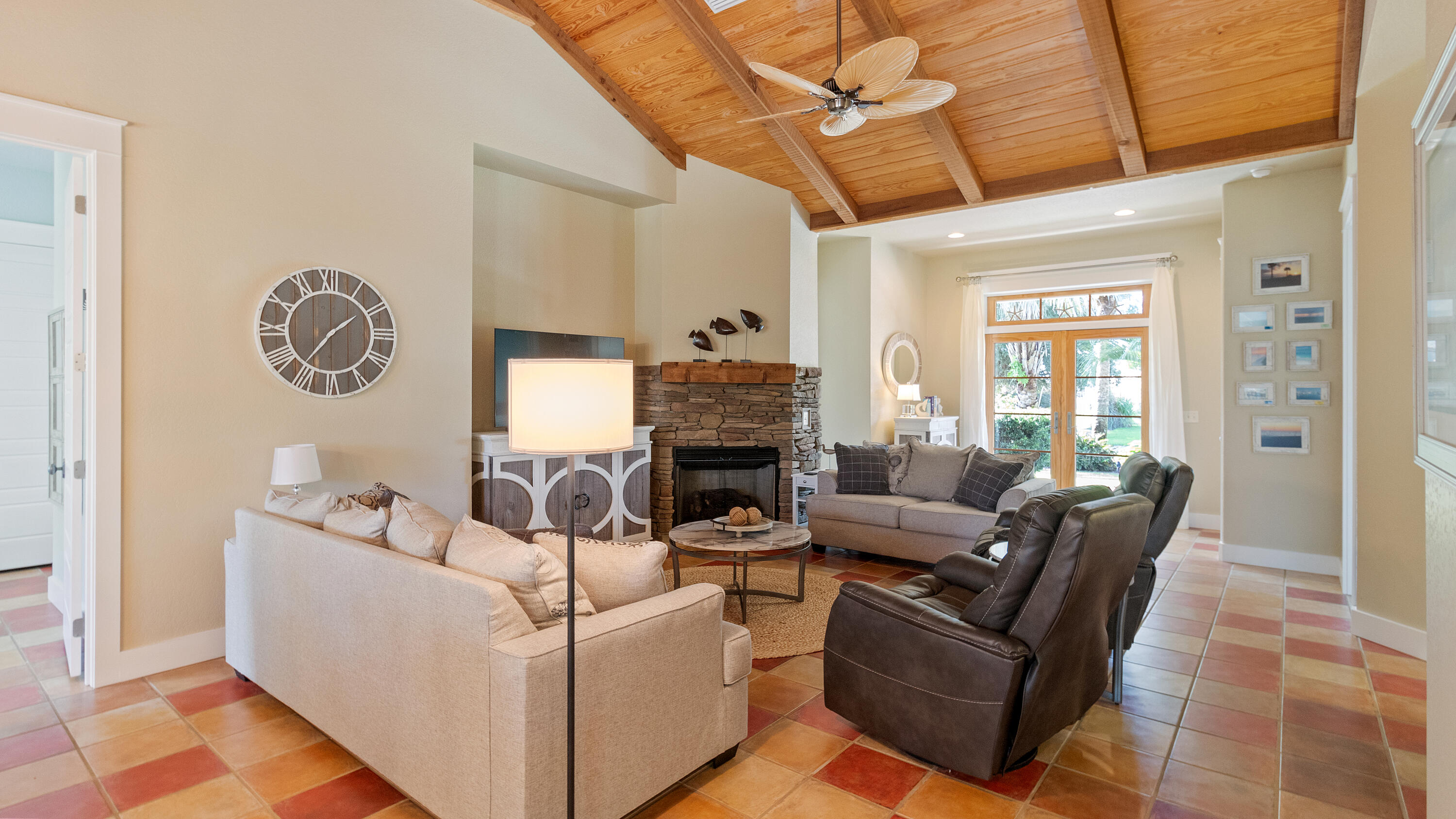 SANTA MONICA BEACH - Residential