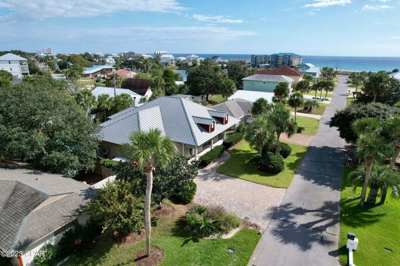 SANTA MONICA BEACH - Residential