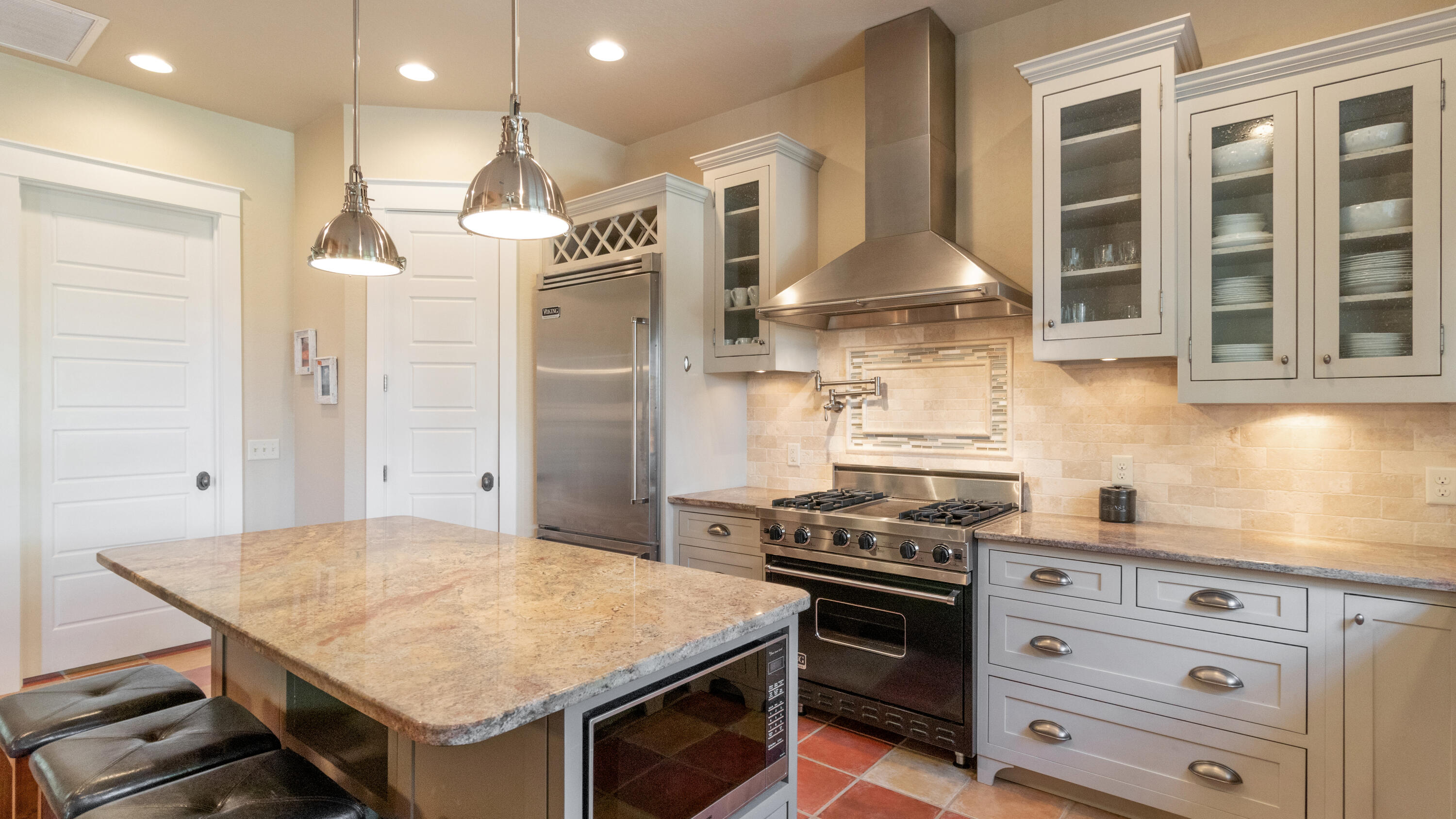 SANTA MONICA BEACH - Residential