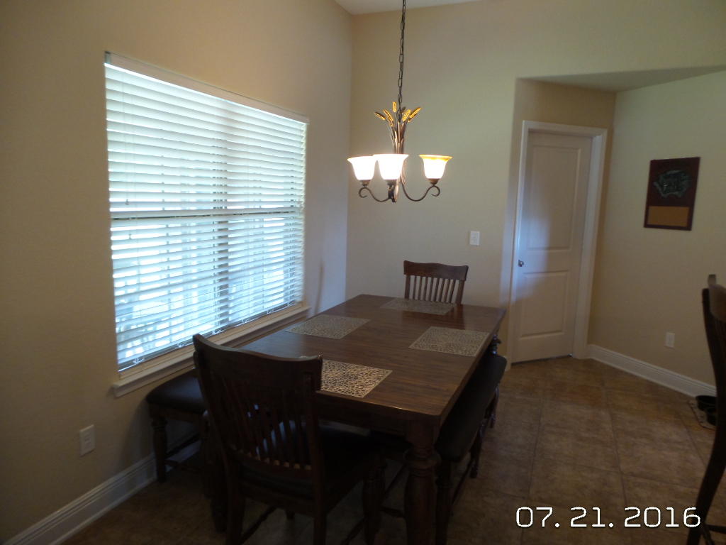 MOSSY OAKS - Residential Lease