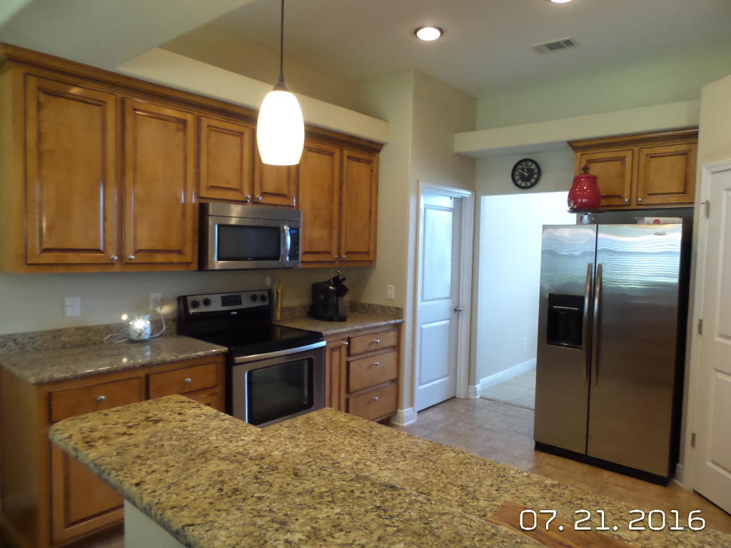 MOSSY OAKS - Residential Lease