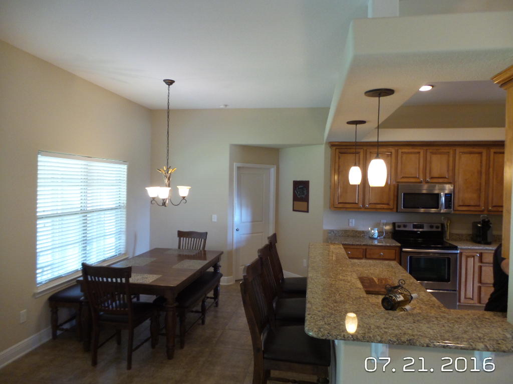 MOSSY OAKS - Residential Lease
