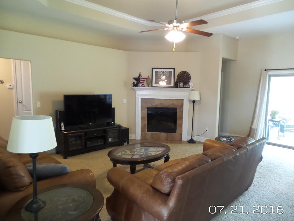 MOSSY OAKS - Residential Lease