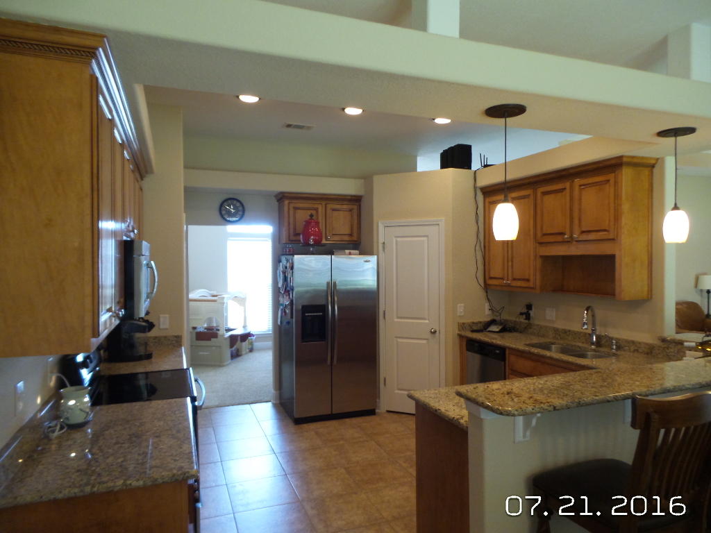 MOSSY OAKS - Residential Lease