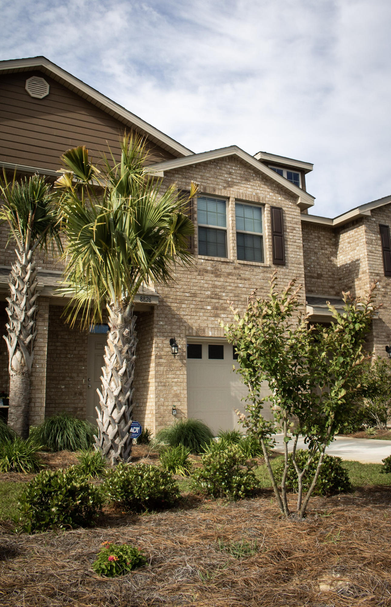 RESERVE POINTE - Residential