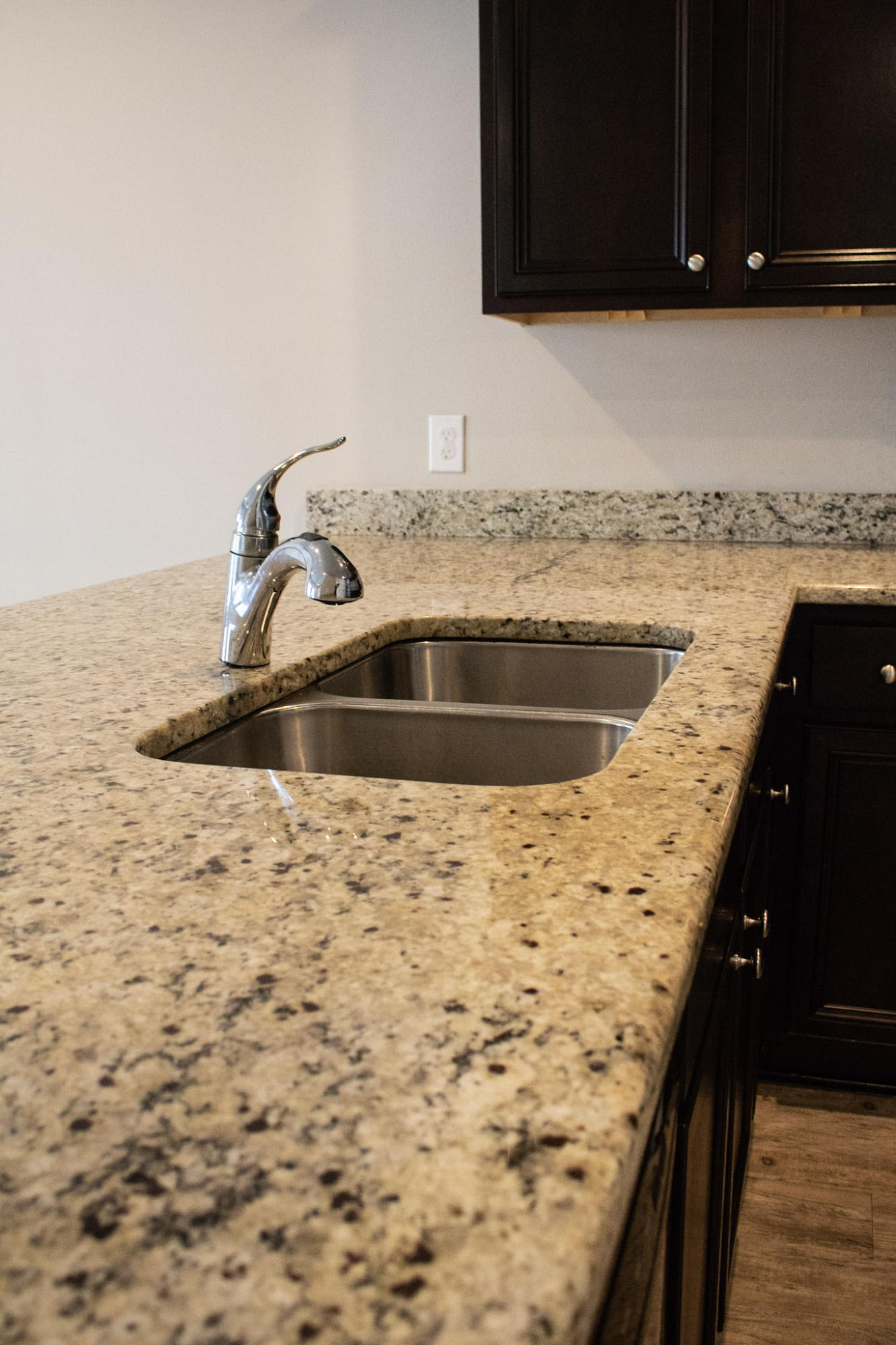 RESERVE POINTE - Residential