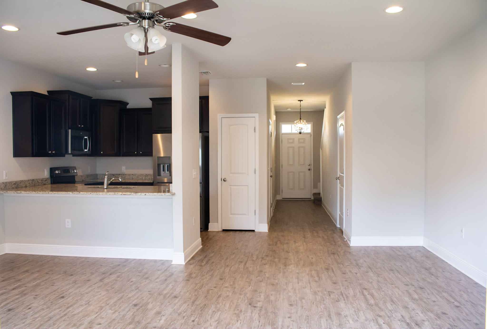 RESERVE POINTE - Residential