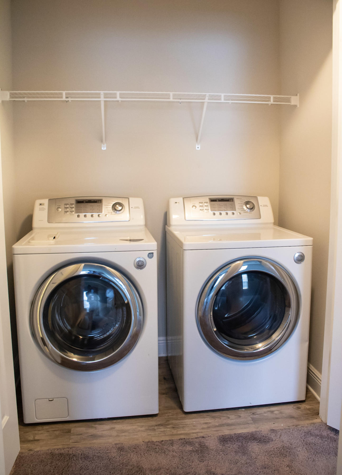 RESERVE POINTE - Residential