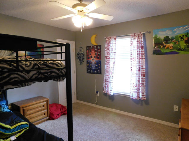 FOXWOOD ESTATES 1 - Residential