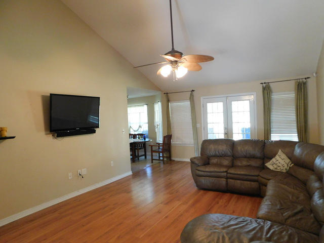 FOXWOOD ESTATES 1 - Residential