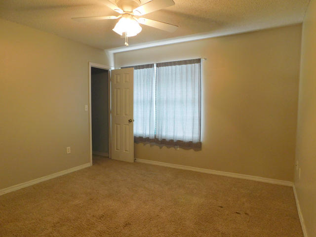 FOXWOOD ESTATES 1 - Residential