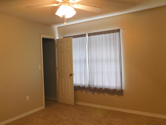 FOXWOOD ESTATES 1 - Residential