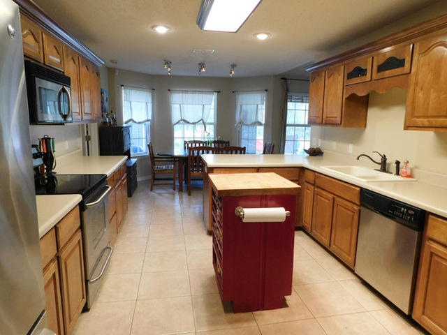 FOXWOOD ESTATES 1 - Residential