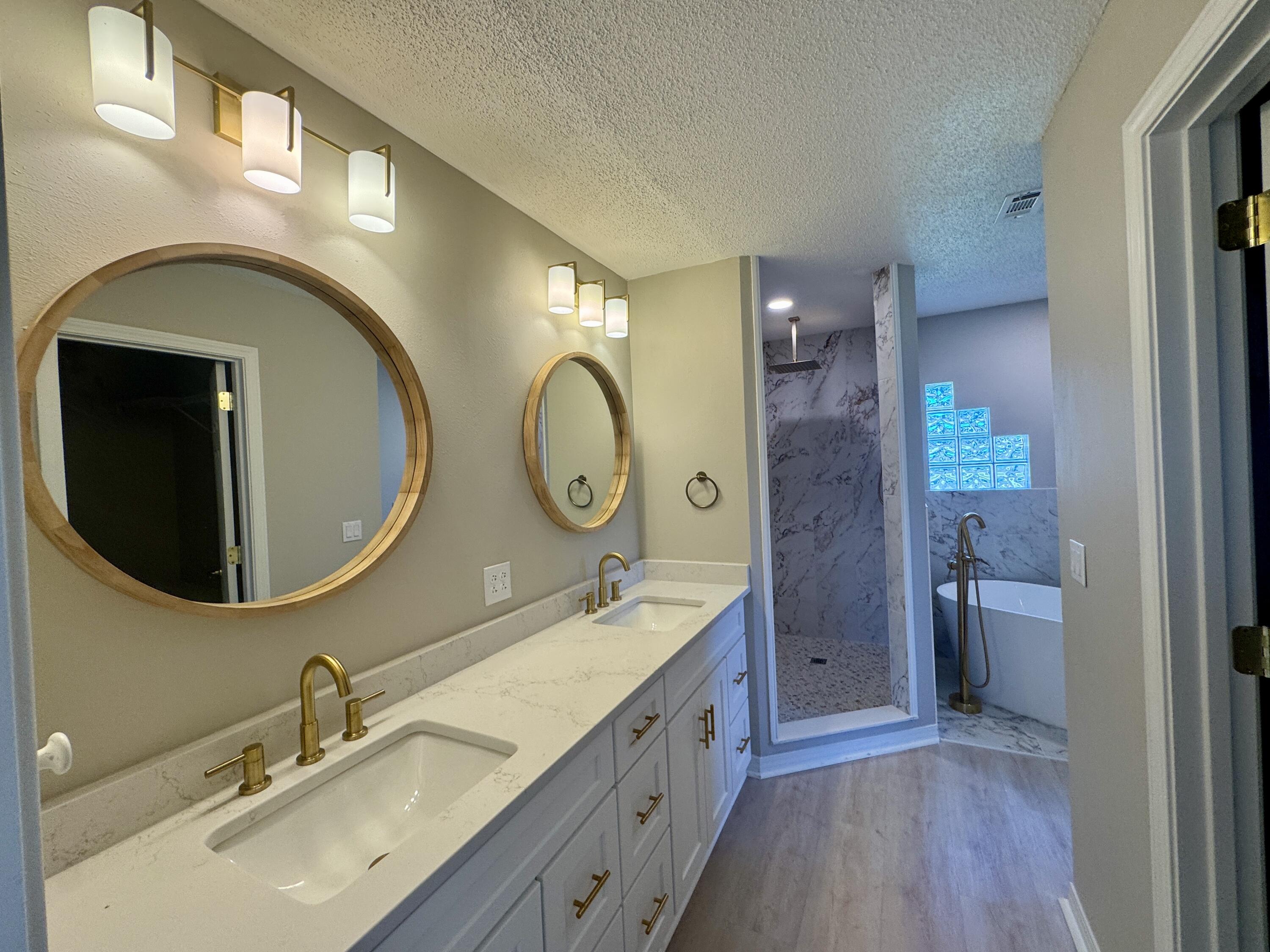 LAKE CHARLENE EAST - Residential Lease