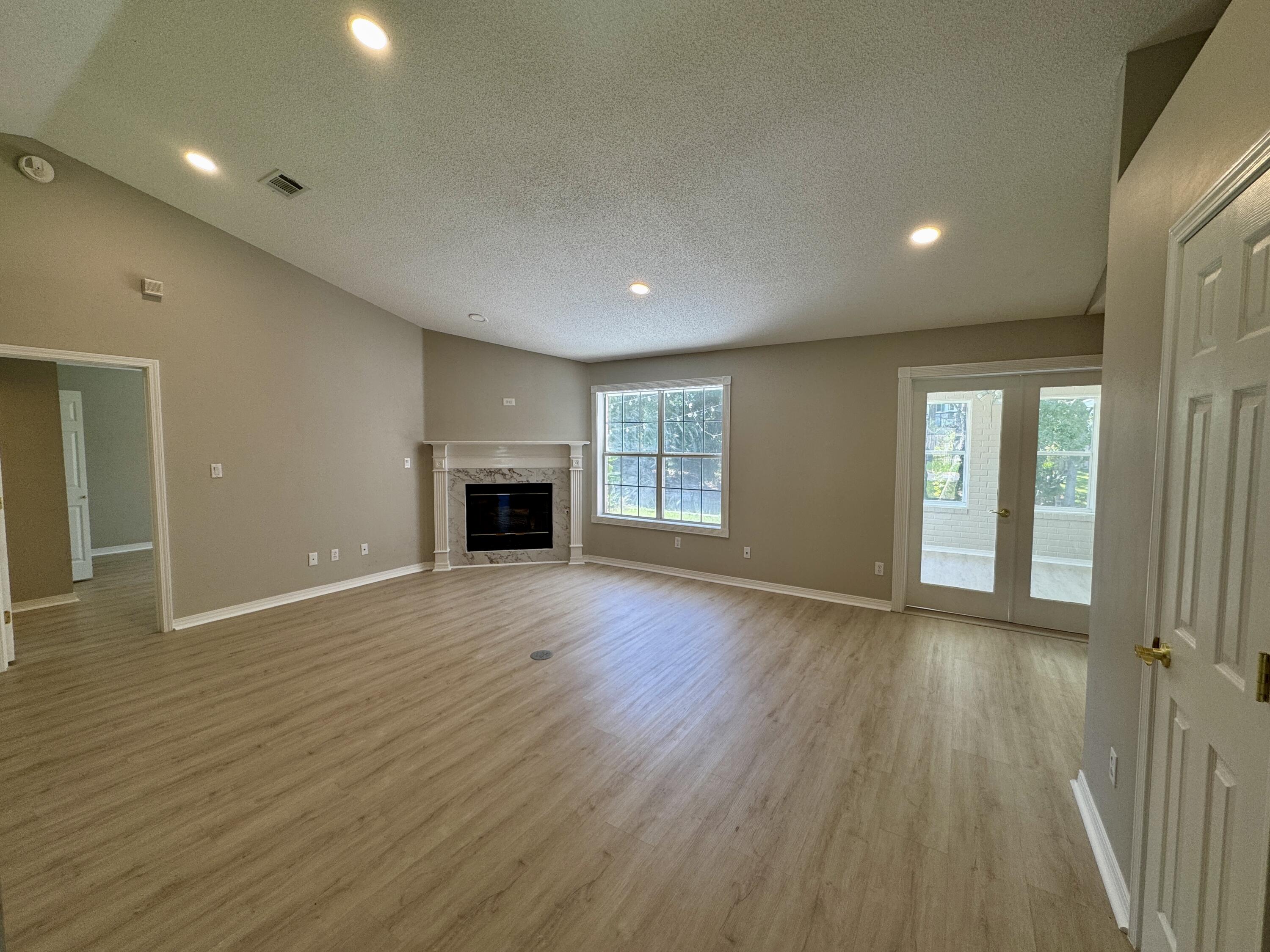 LAKE CHARLENE EAST - Residential Lease