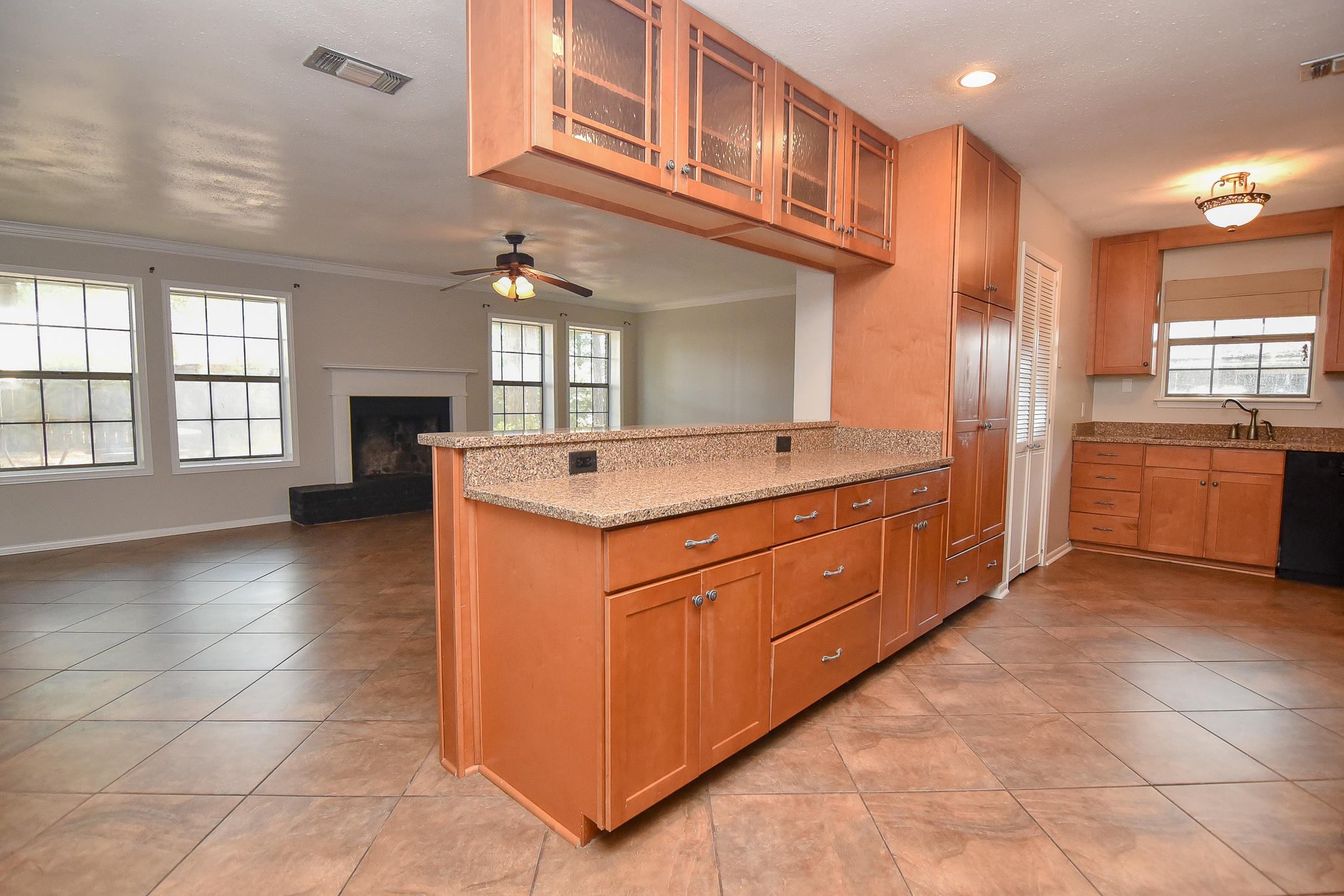 RAINTREE ESTATES - Residential