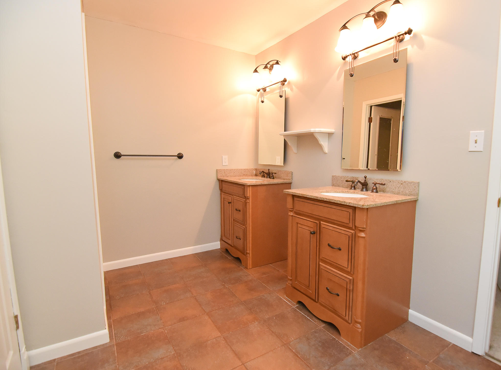 RAINTREE ESTATES - Residential