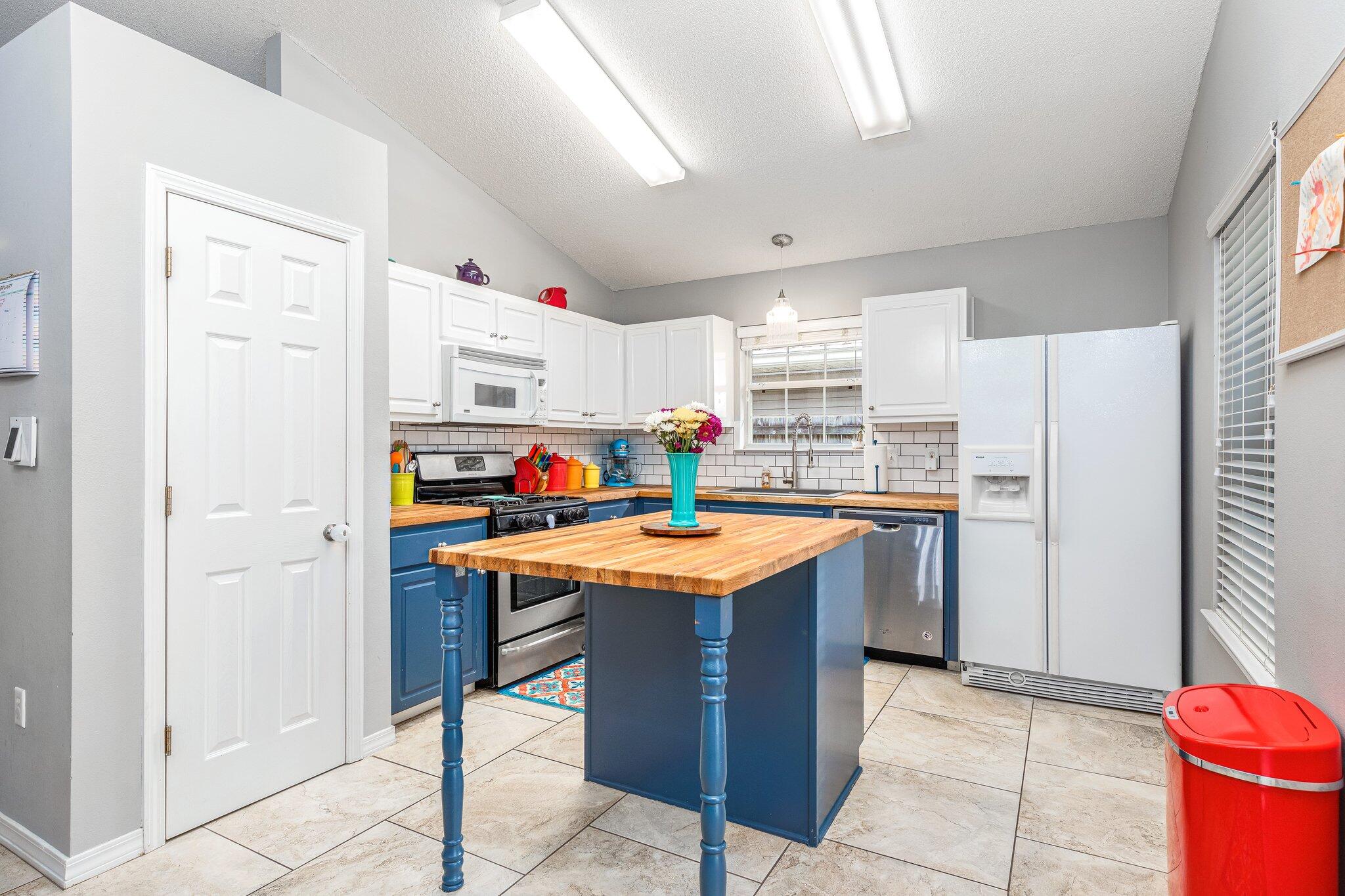 EMERALD VILLAGE S/D - Residential