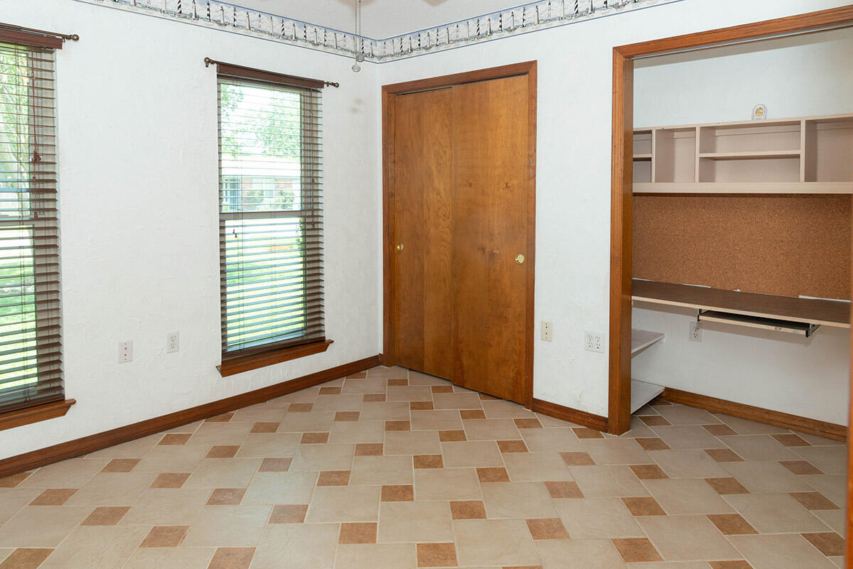 PINEDALE 2ND ADDN - Residential Lease