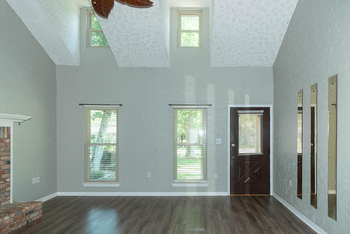 PINEDALE 2ND ADDN - Residential Lease