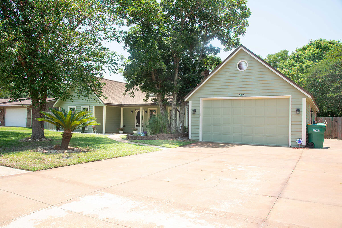 PINEDALE 2ND ADDN - Residential Lease