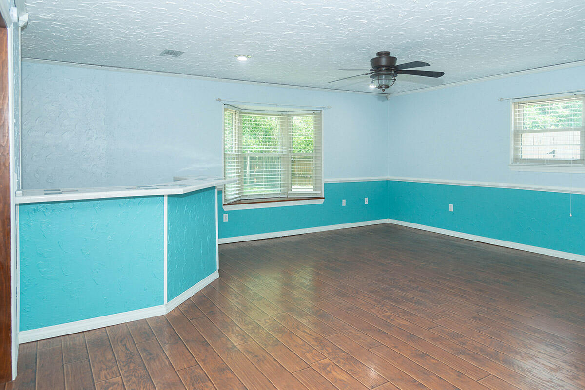 PINEDALE 2ND ADDN - Residential Lease