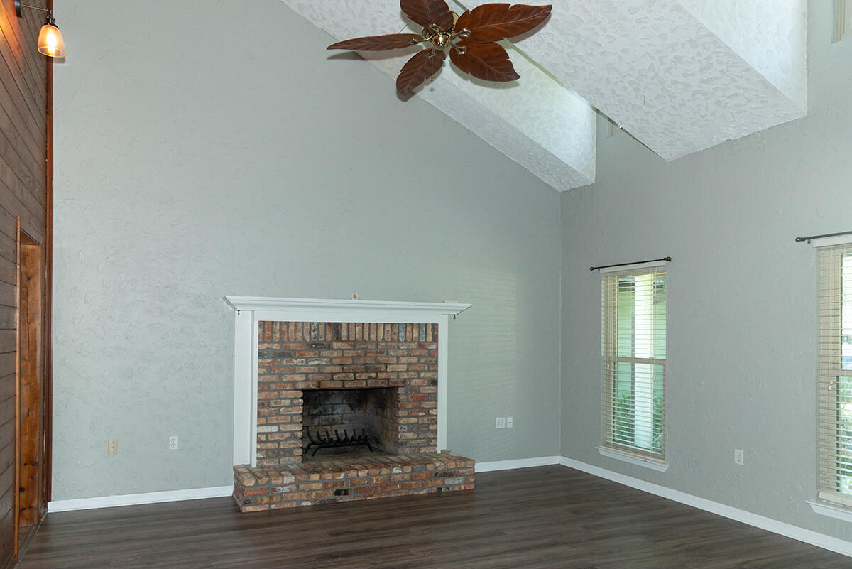 PINEDALE 2ND ADDN - Residential Lease