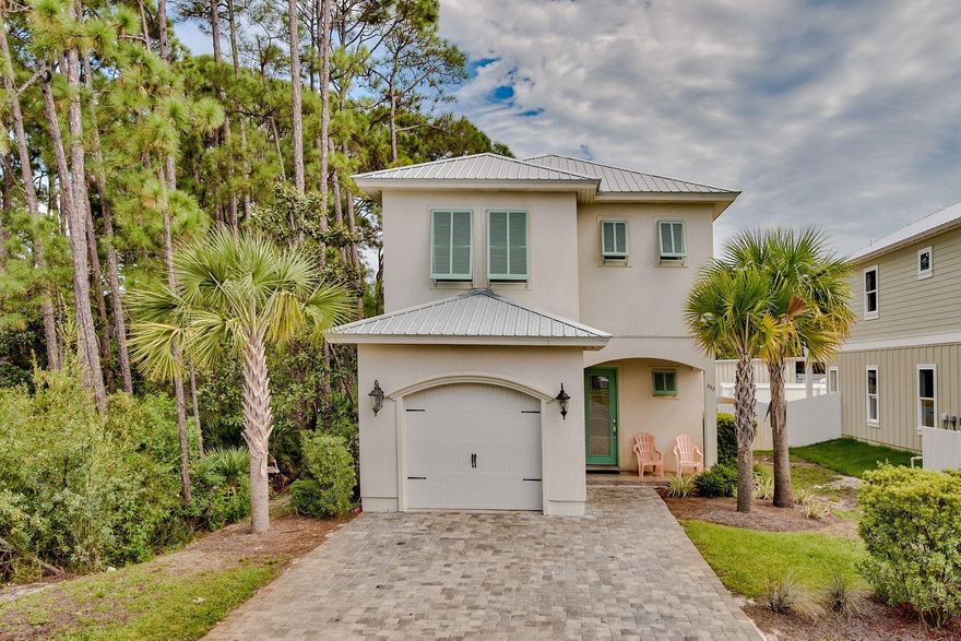 Boasting $60,000+ in gross rental income, 257 Lakeland Drive is beautifully appointed with fine finishes and complemented by strong rental history. This home is a true rarity in the market. Completed in 2017, the home greets you with generous ceiling heights and engineered wood-look tile that provides an ambiance of elegance. The home's main living area utilizes an open floor plan to maximize space and create a dynamic entertainment area. The kitchen is finely appointed with a large granite island and stainless steel appliances, and due to the open floor plan design it flows seamlessly into the main living room, dining room area, or into the generously sized backyard.