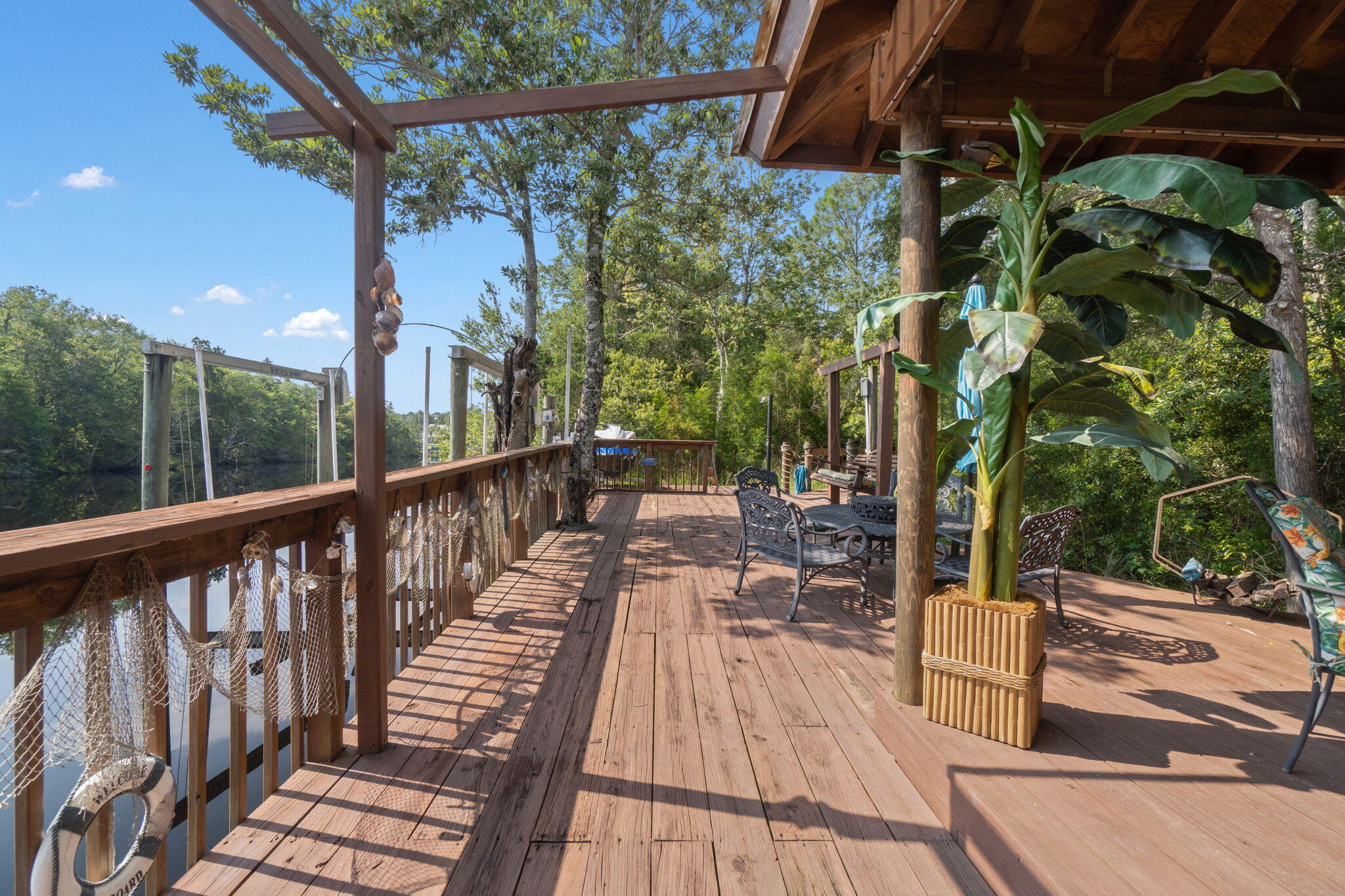 EAST BAY RIVER ESTATES - Residential