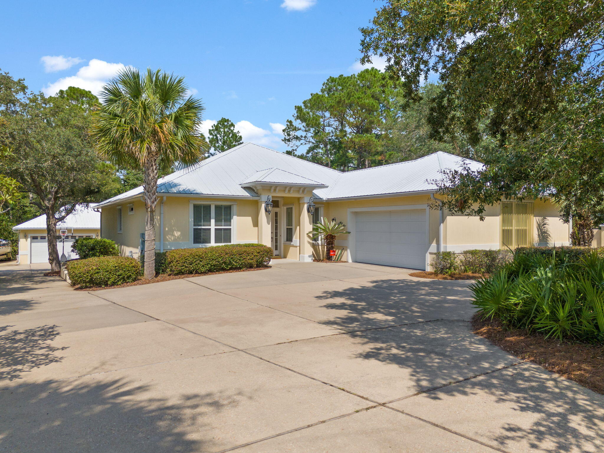 EAST BAY RIVER ESTATES - Residential