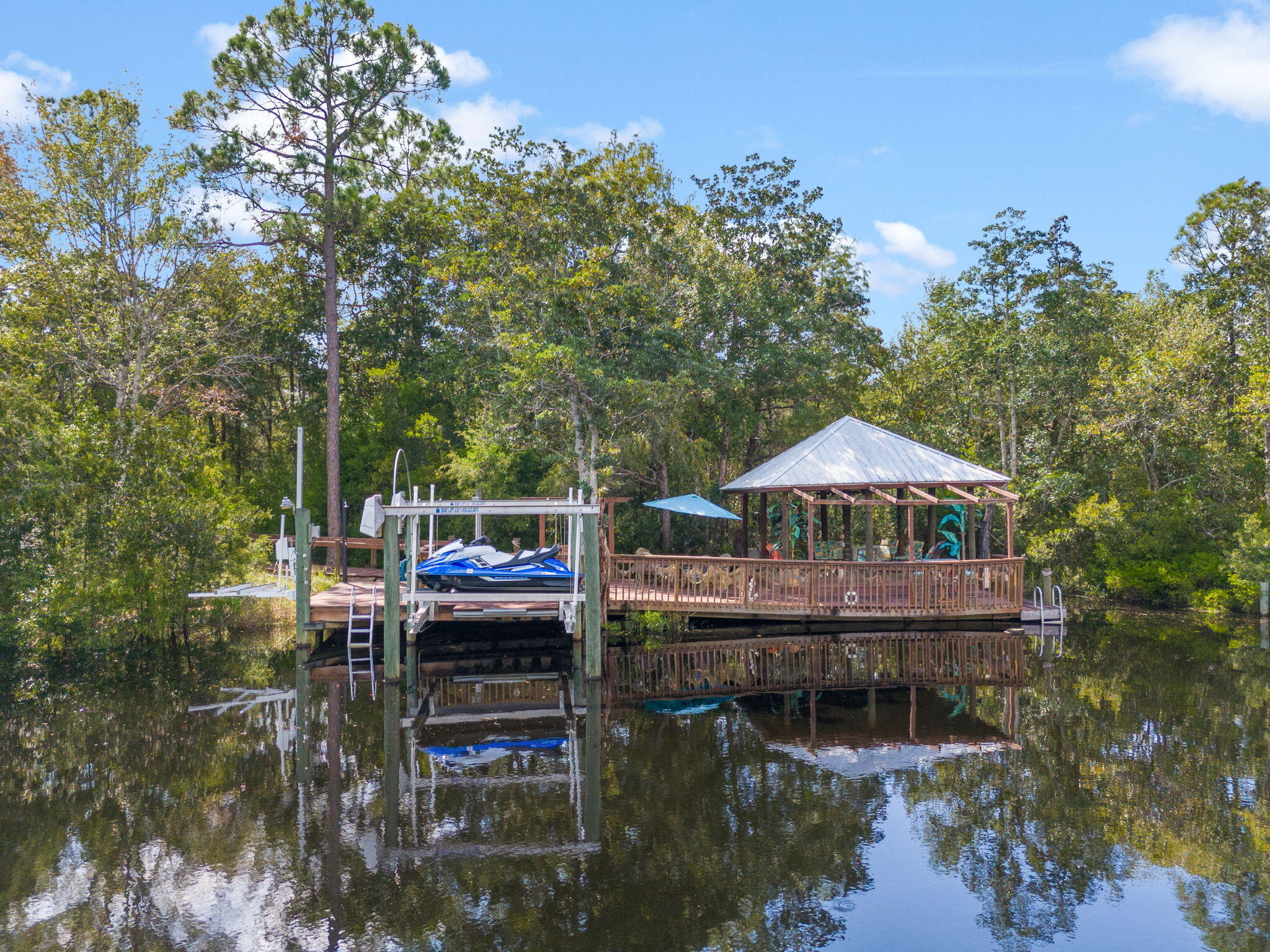 EAST BAY RIVER ESTATES - Residential