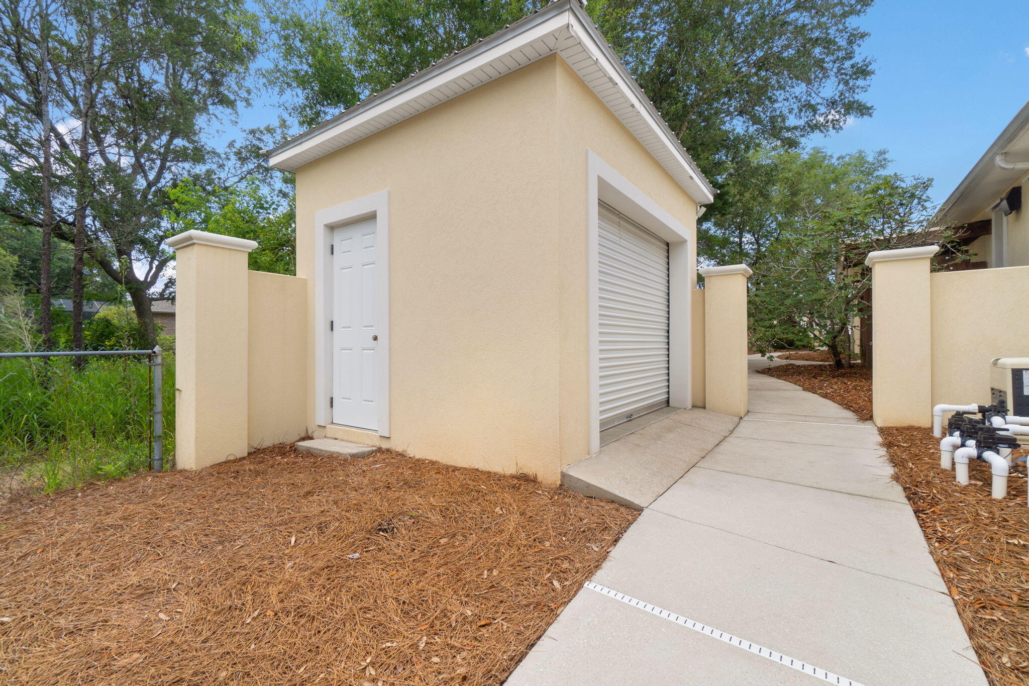 EAST BAY RIVER ESTATES - Residential