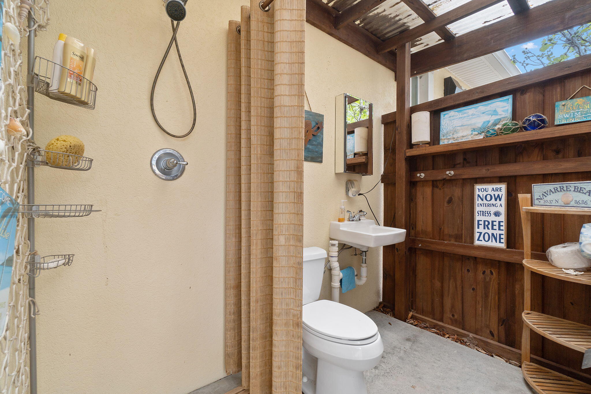 EAST BAY RIVER ESTATES - Residential