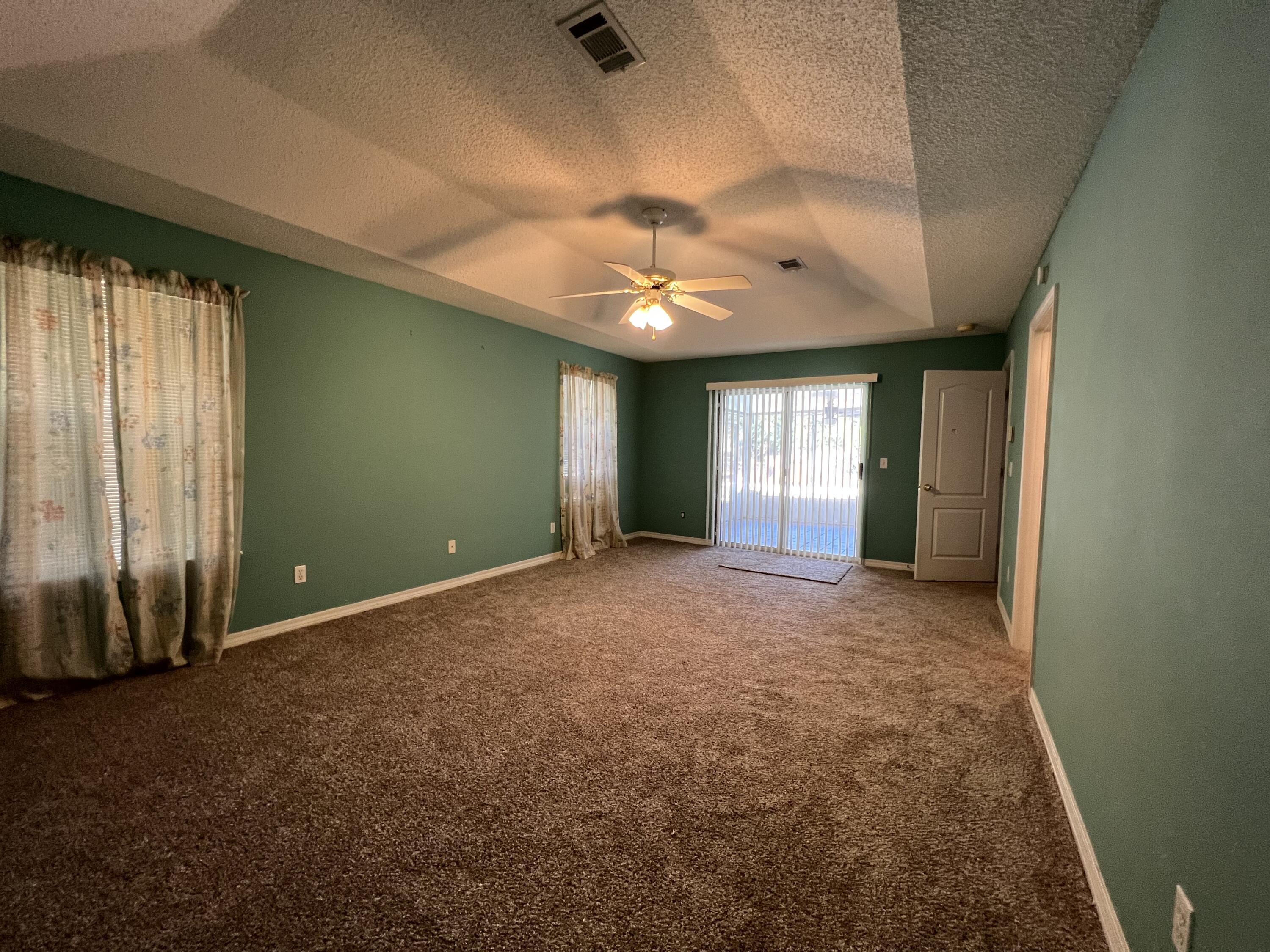 ROBLEDAL ESTATES - Residential