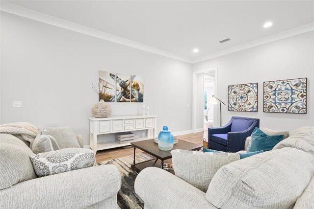 RAIDERS LANDING - Residential