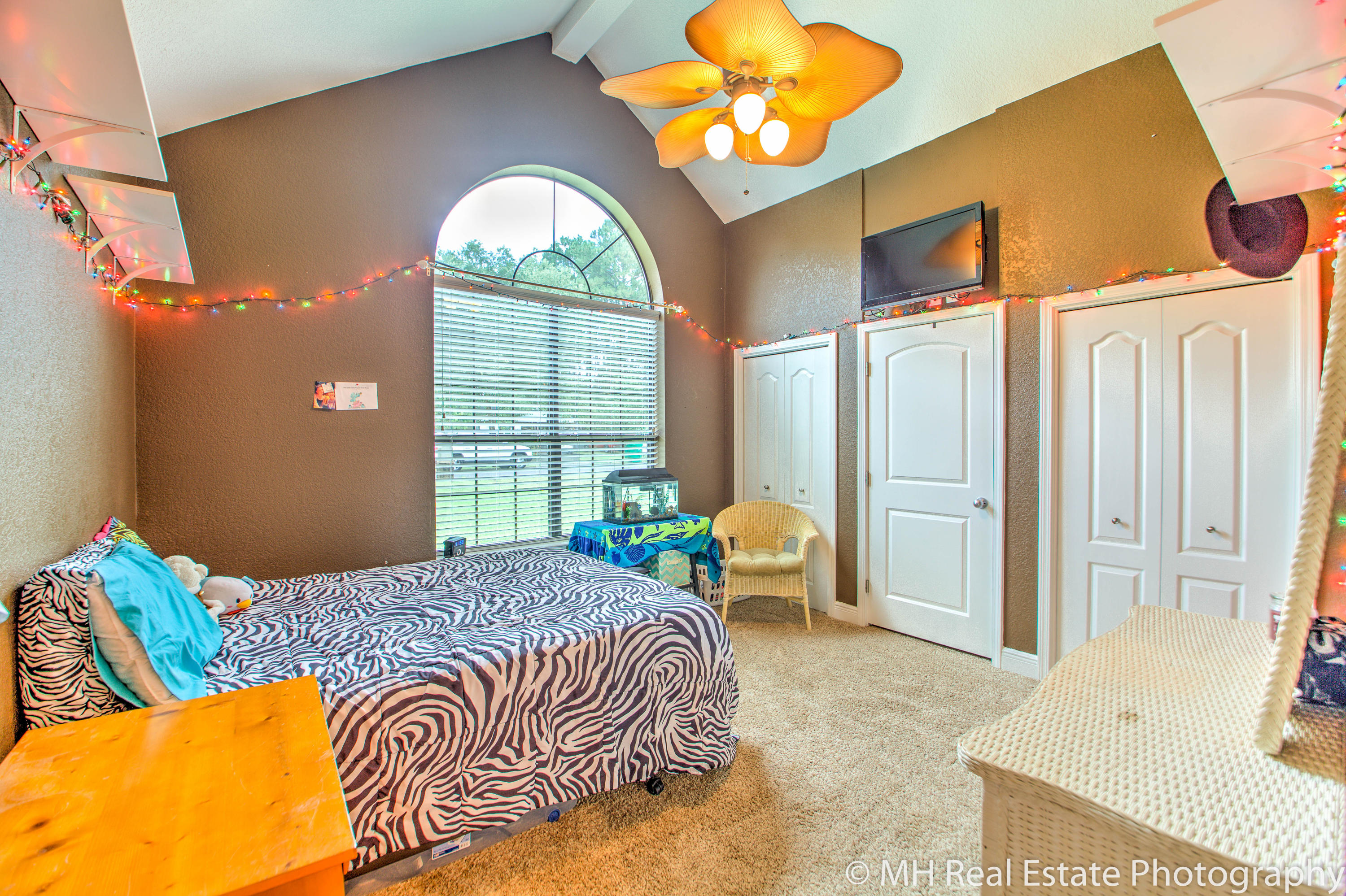 VALPARAISO PINECREST 6 - Residential