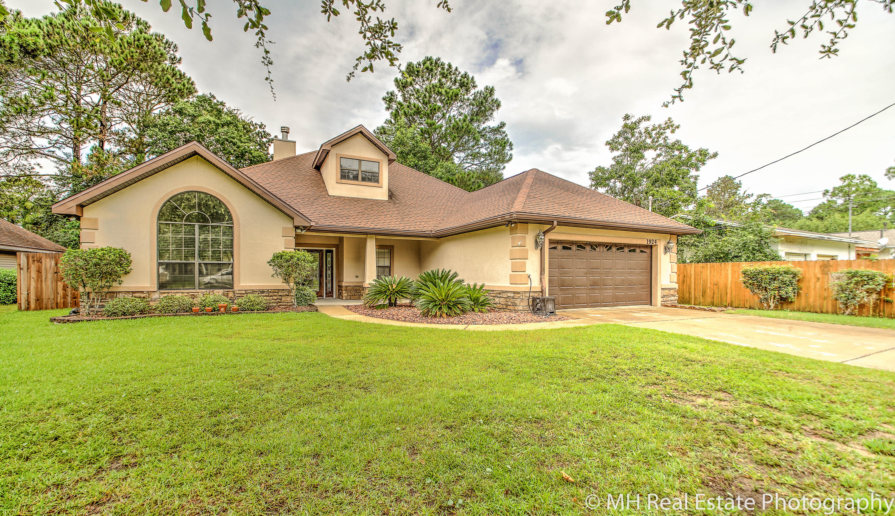 VALPARAISO PINECREST 6 - Residential