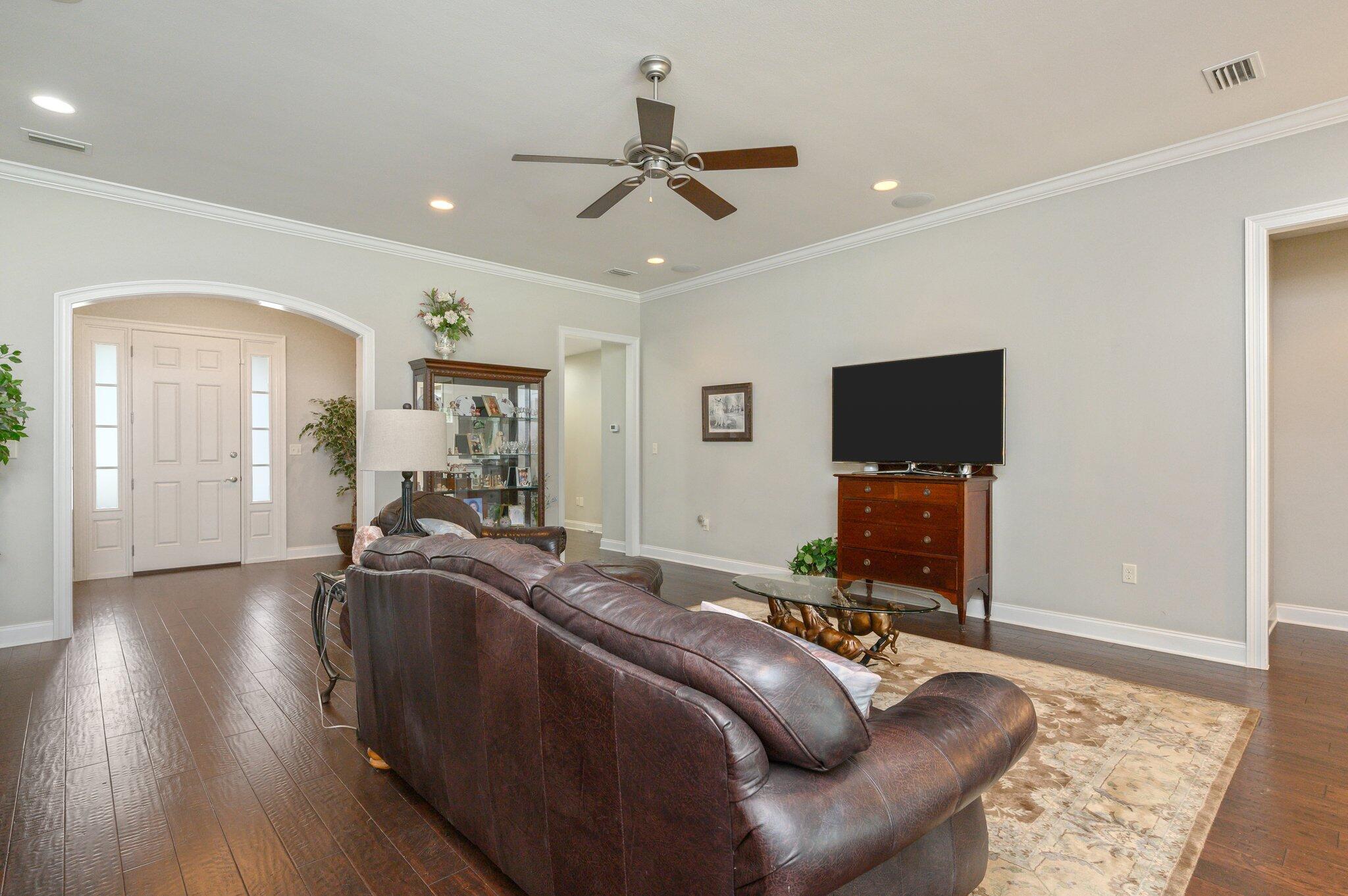 THE STABLES AT ROCKY BAYOU - Residential