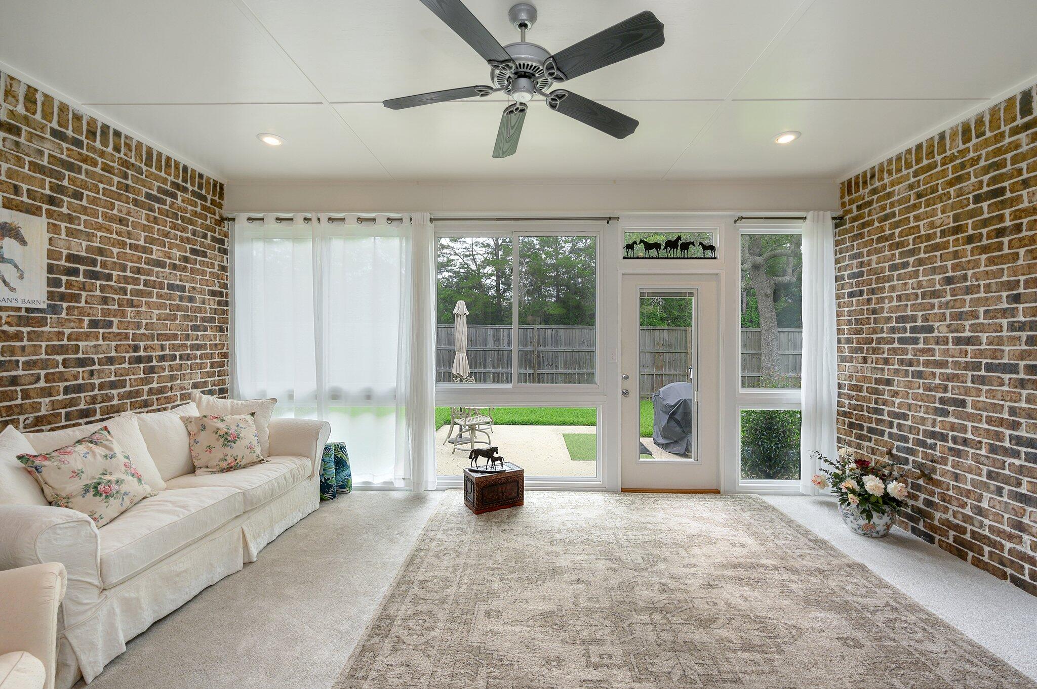 THE STABLES AT ROCKY BAYOU - Residential