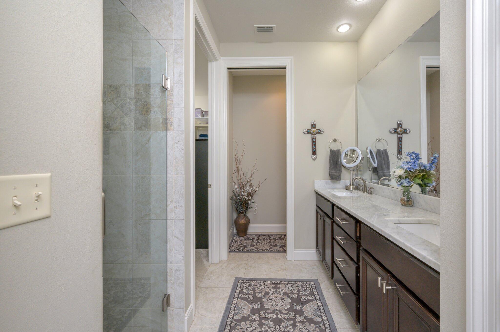 THE STABLES AT ROCKY BAYOU - Residential