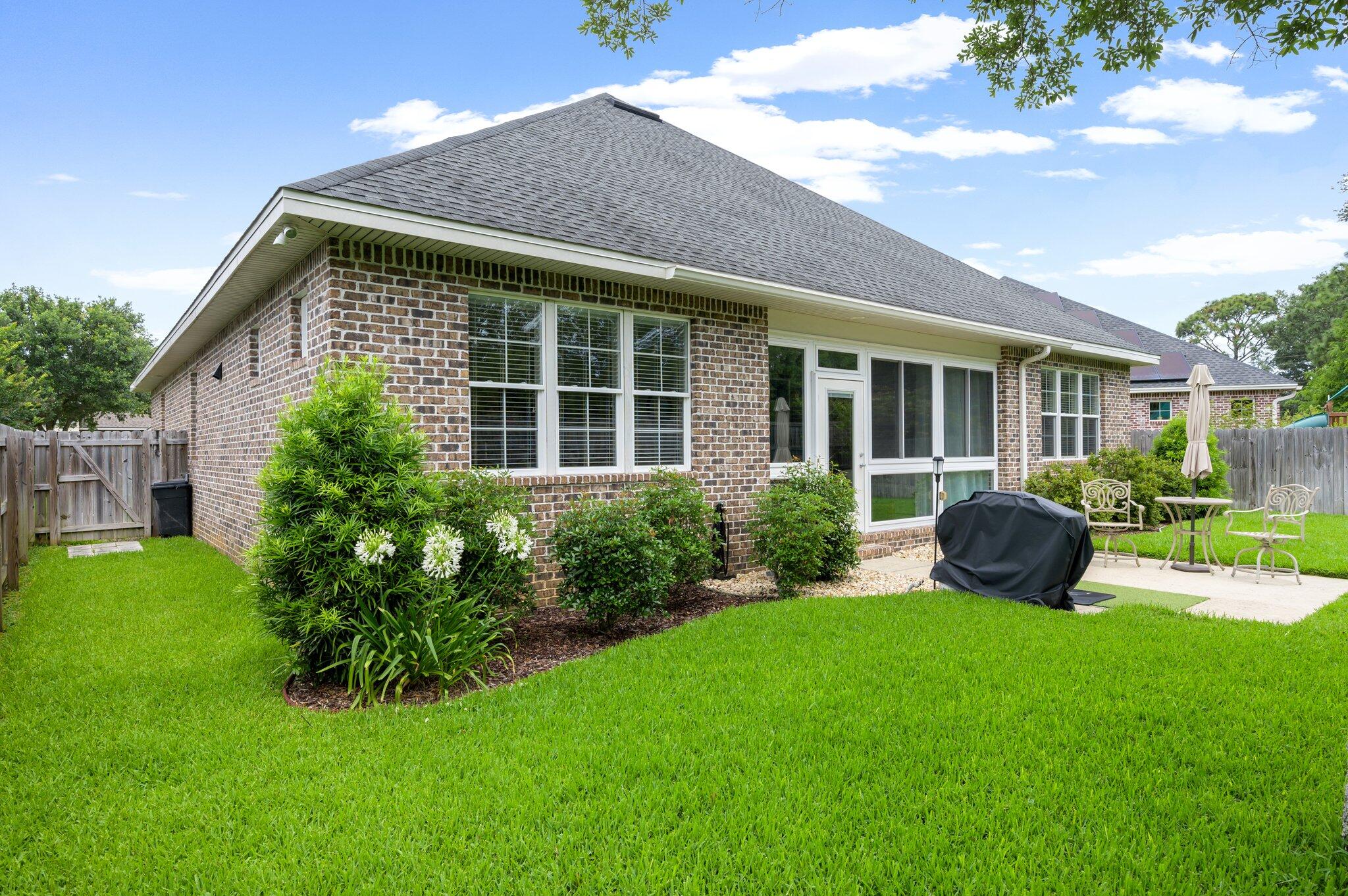 THE STABLES AT ROCKY BAYOU - Residential
