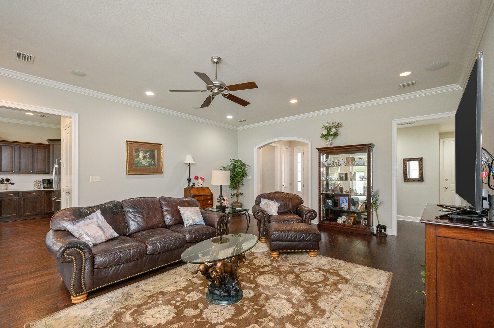 THE STABLES AT ROCKY BAYOU - Residential