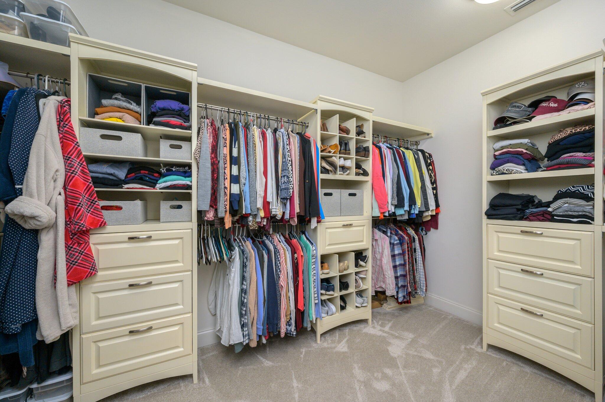 THE STABLES AT ROCKY BAYOU - Residential