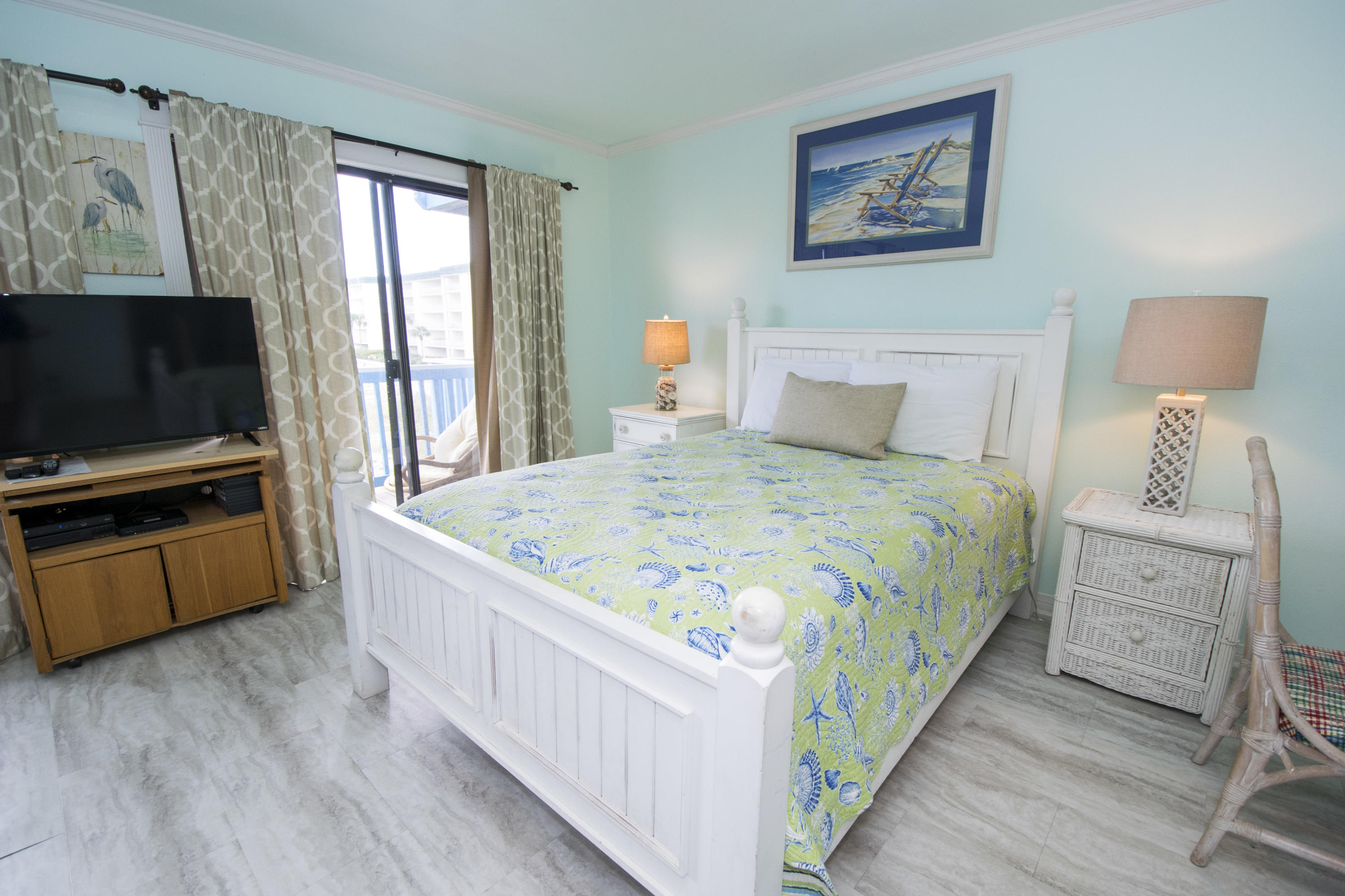 BEACHFRONT 2 PH 1 - Residential