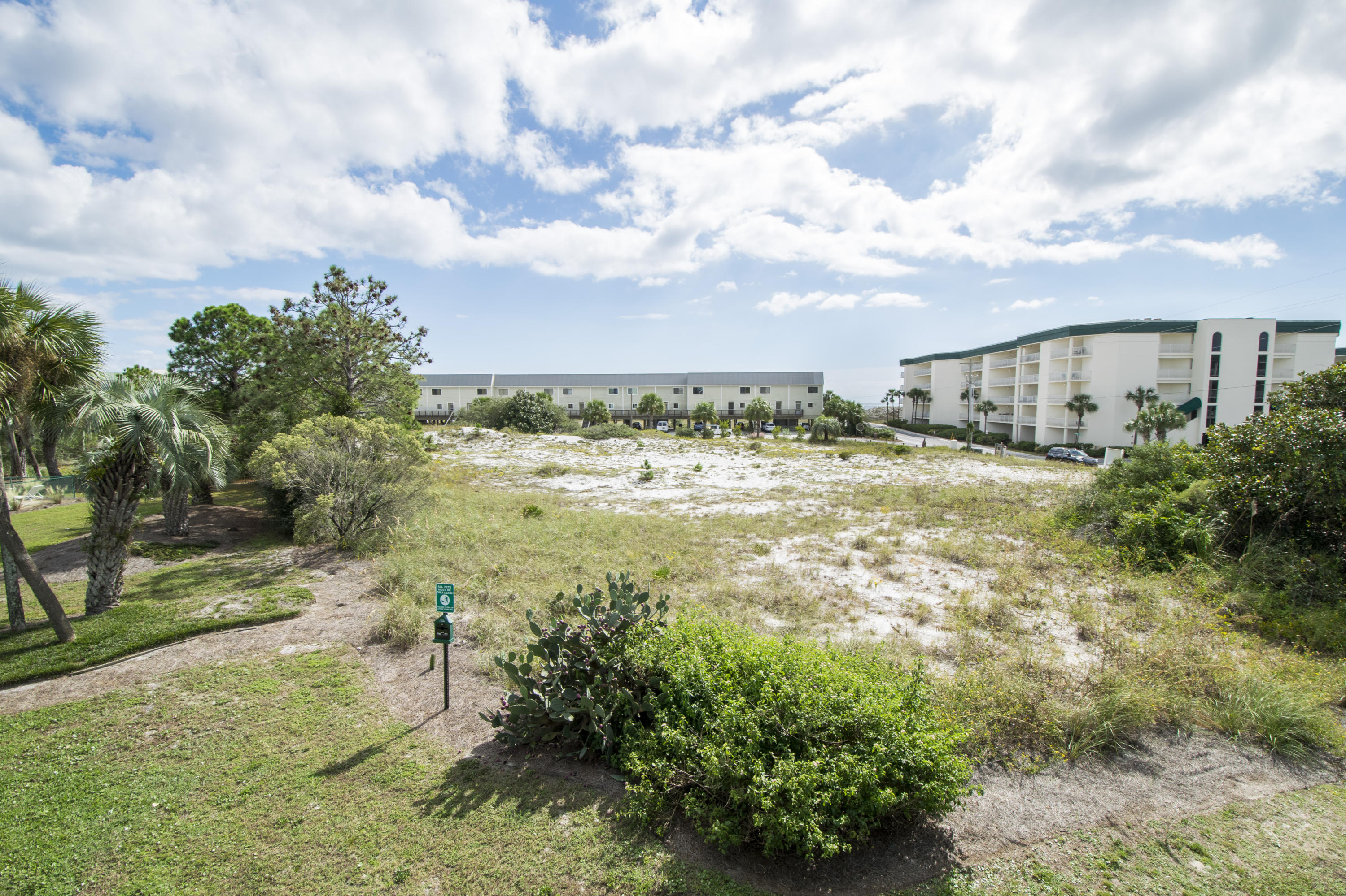 BEACHFRONT 2 PH 1 - Residential