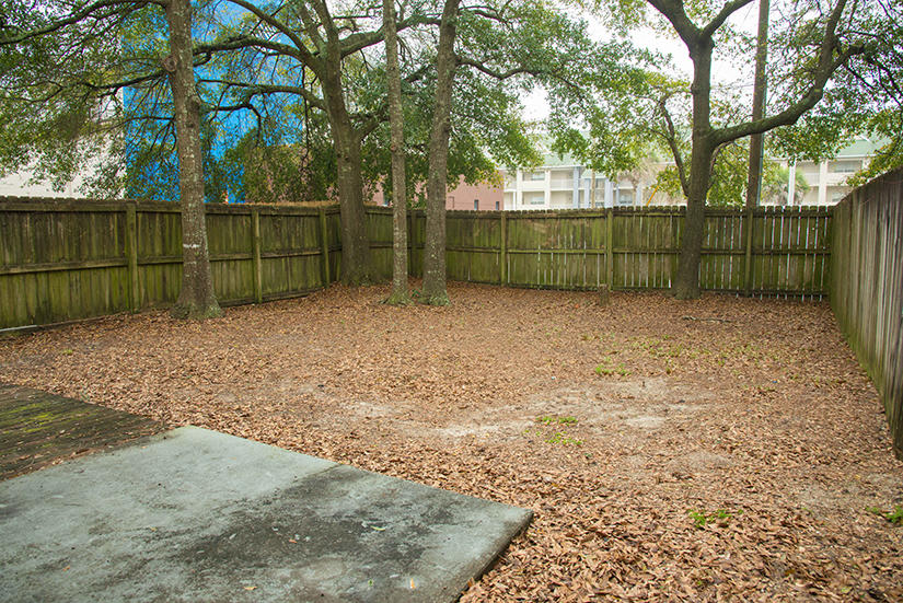 DENTON COURT - Residential